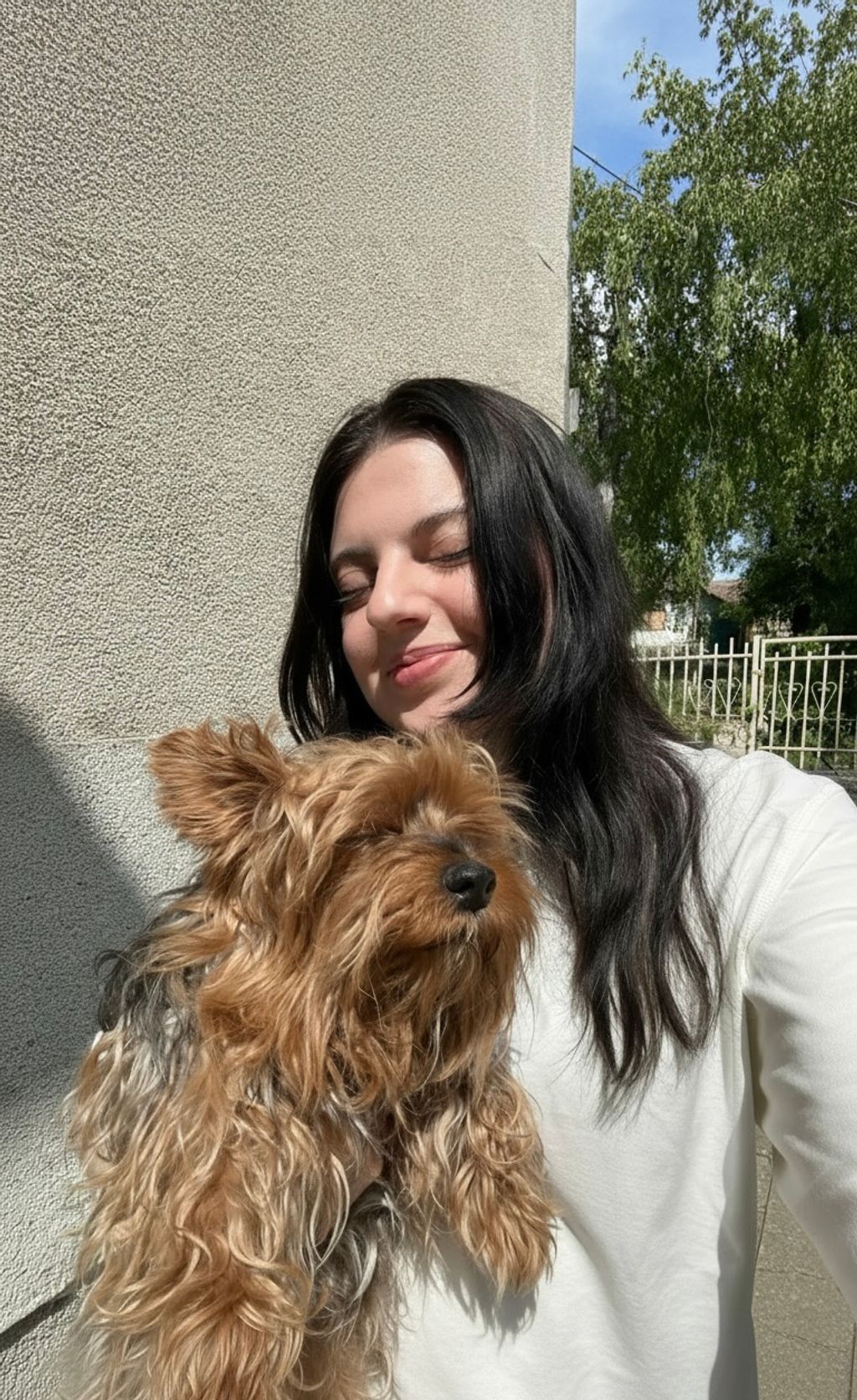 Una Urosev and her Dog